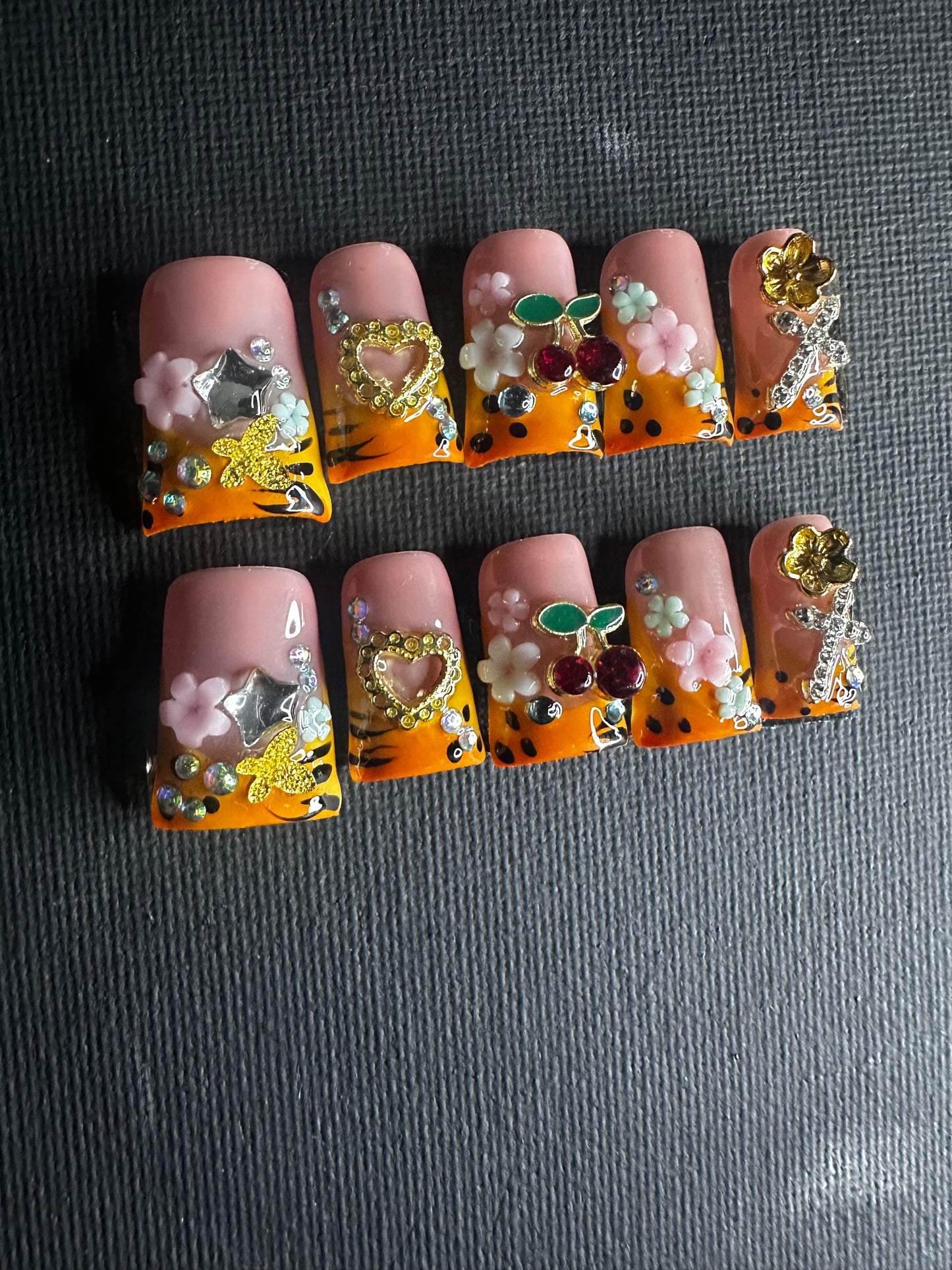 |Orange Safari Babe| 🐅 2/$25